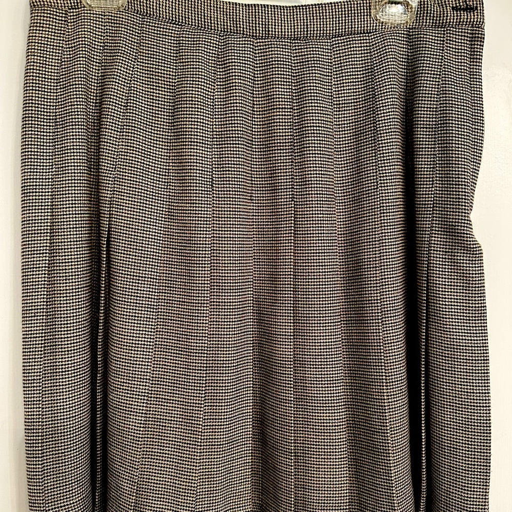 Hip-Stitch Pleated Skirt